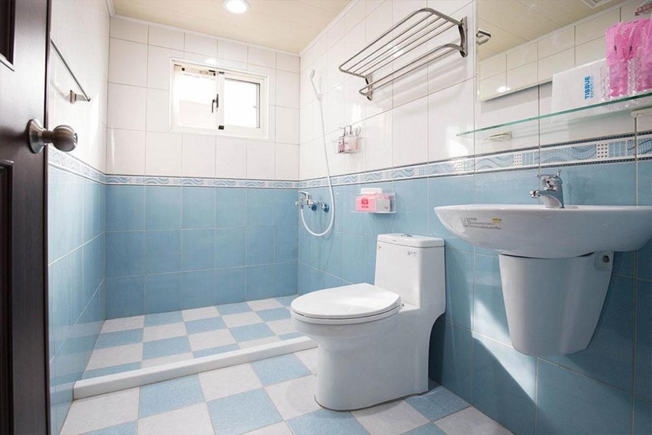 Xiaoliuqiu Happy House B&B Exterior photo
